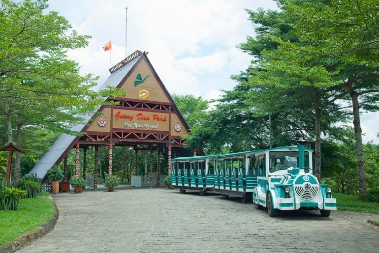 Thác Giang Điền là điểm đến lý tưởng cho những ai thích dã ngoại