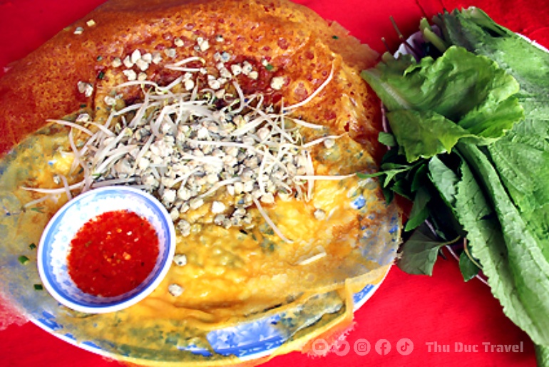 Bánh Xèo Hến Bến Tre – Giòn Rụm Vị Miền Tây