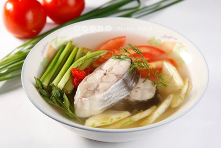 Canh Chua Cá Bông Lau – Món Ngon Ngày Nắng