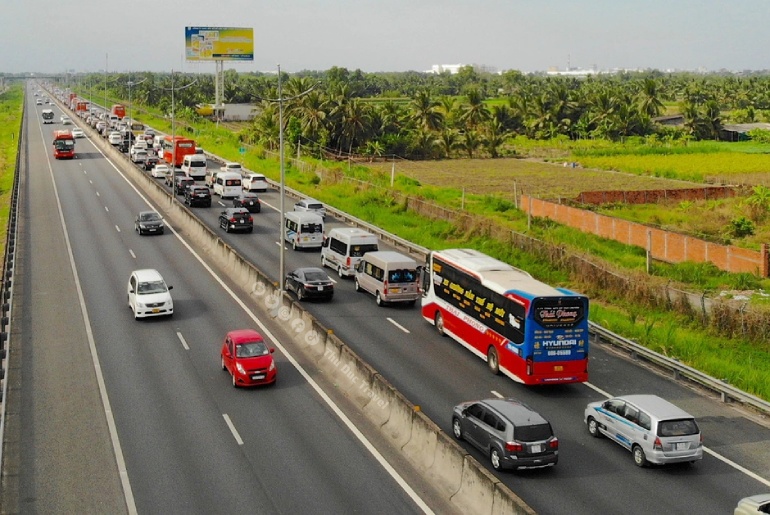 Phương Tiện Di Chuyển Khi Đi Du Lịch Long An