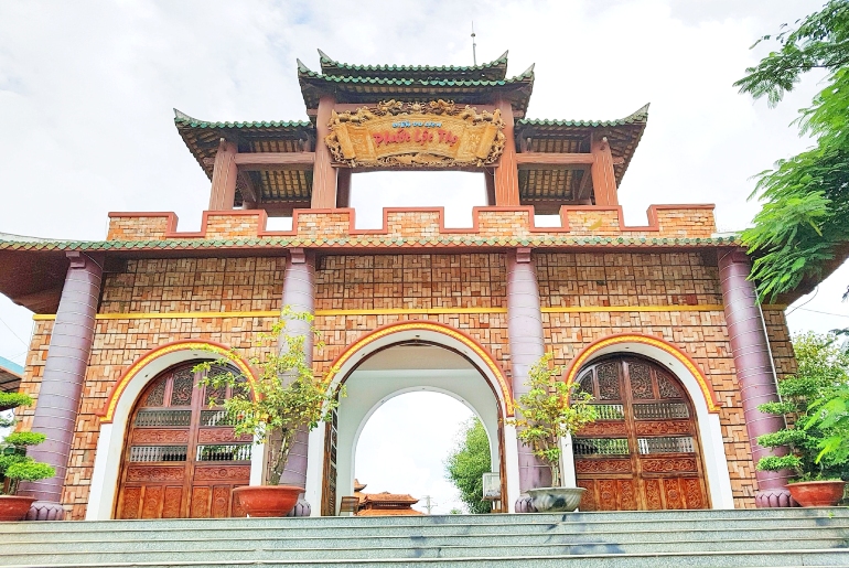 Làng Cổ Phước Lộc Thọ - Đắm Mình Trong Không Gian Cổ Xưa Hoài Niệm