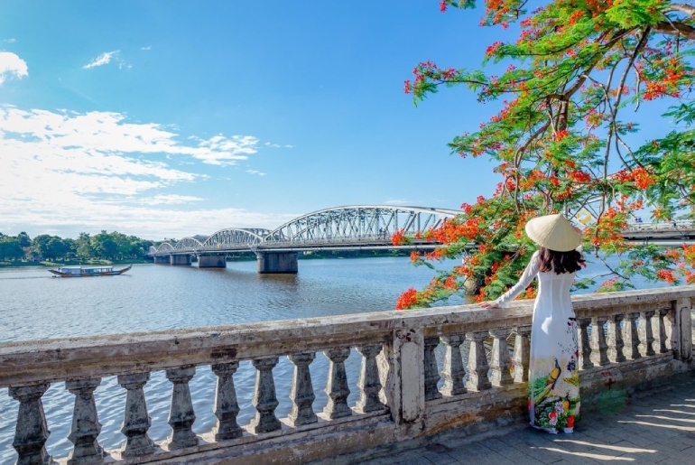 Cầu Trường Tiền – Biểu Tượng Tuyệt Đẹp Nơi Cố Đô Huế