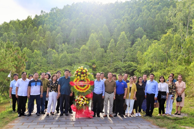 Tour du lịch Quảng Bình – Hà Tĩnh – Nghệ An 4 ngày 3 đêm - Quê Bác Hồ